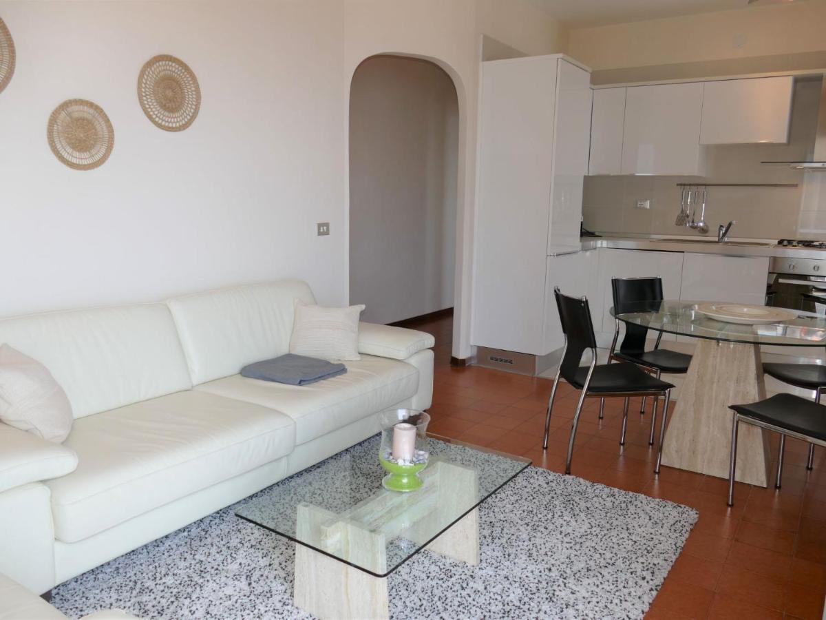 Apartment Belle Vue By Interhome Santo Stefano al Mare Exterior foto