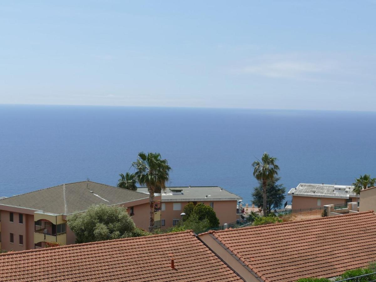 Apartment Belle Vue By Interhome Santo Stefano al Mare Exterior foto
